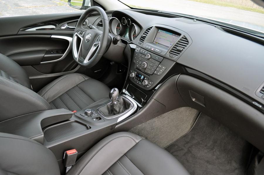  Buick Regal GS 2012 года  (фото 72 из 90)